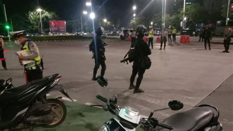 Mimpi motor ditilang polisi  Pria berinisial AS itu ditilang polisi di Jalan Letnan Soetopo, Serpong, Tangerang Selatan, Kamis (7/2/2019) pukul 06