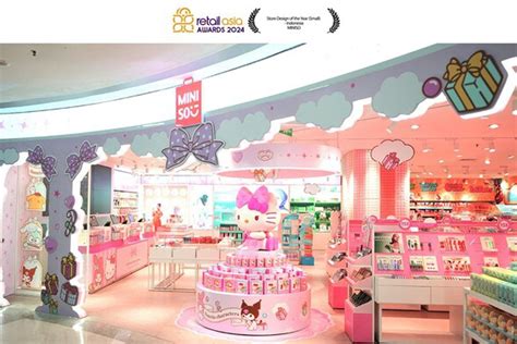 Miniso podomoro  Mengutip berbagai sumber, produk Miniso memiliki ciri khas yang unik mereka menciptakan