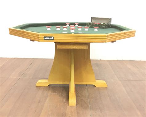 Mizerak bumper pool table  quality 4-prong construction