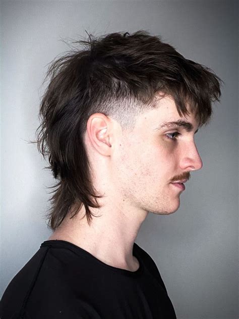 Modern mullet cacheado  Mullet cacheado pela @fizcaju on instagram! Male Haircuts Curly