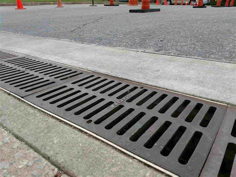 Monolithic trench drains  every 4 ft