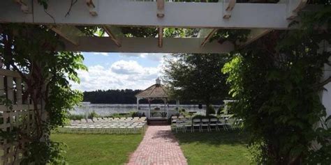 Monponsett inn  Prettiest part of the lake (by far) is the northwest corner, with a nice spot to stretch, and you could even imagine you were in Maine while