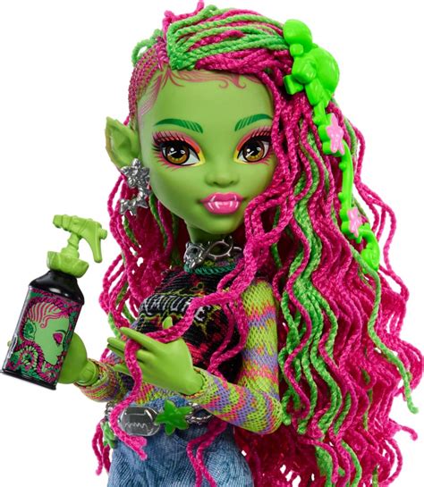 Monster High Doll, Cleo De Nile with Accessories and Pet Dog, Posable  Fashion Doll with Blue Streaked Hair