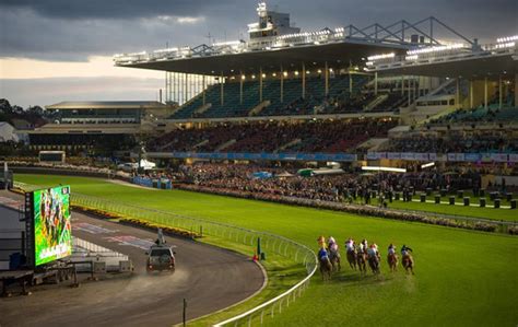 Moonee valley friday night races Victoria plays host to some of the world's best horse races with the highlight being the Melbourne Spring Racing Carnival