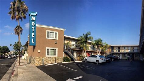 Motel 6 redondo beach  WiFi in public areas is free