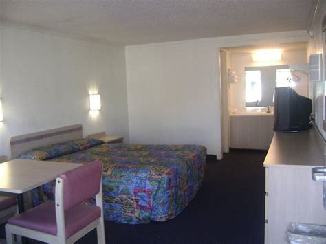 Motel beechmont  $71