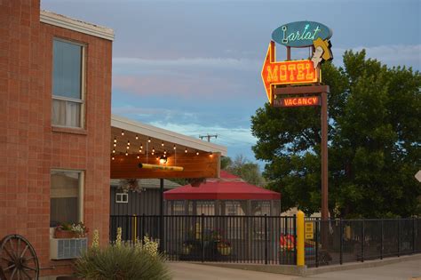 Motels in hardin mt O