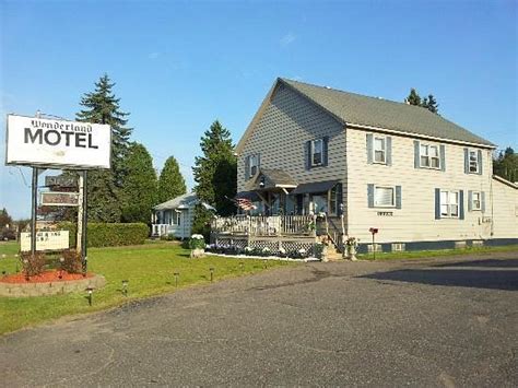 Motels in ishpeming mi  $300 to $350