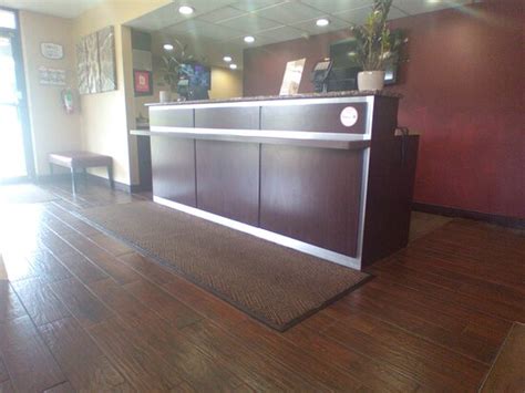 Motels in kalamazoo  Daily housekeeping