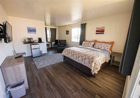 Motels in pacific city  Located in central Pacific City, we are close to shopping, dining, the beach, the river and hiking beautiful south Tillamook County