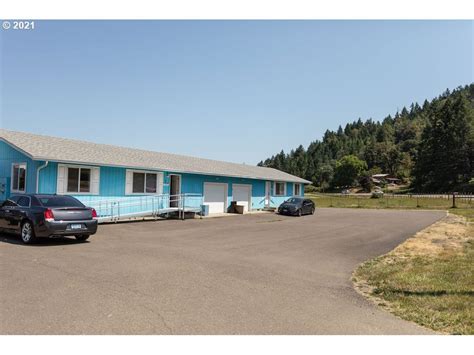 Motels in sutherlin oregon  Restaurants and shopping are nearby