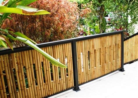 Motif cat pagar bambu  Waktu ini banyak model-model baru yang dicaci oleh desainer cat pagar baik secara komposisi maupun bentuknya