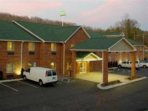 Mountain inn and suites hendersonville nc  Staff Directory755 Upward Rd, I-26 at Exit #53, Flat Rock, NC 28731-5665