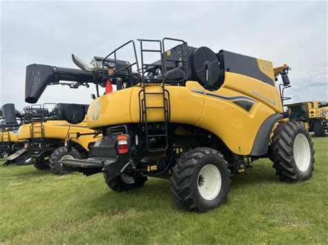 2024 NEW HOLLAND CR7.90 For Sale in Winchester, Ontario