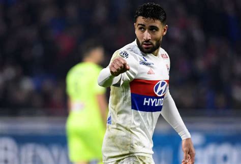 Nabil fekir fifa 18 Nabil Fekir (born 18 July 1993) is a French footballer who plays as a central attacking midfielder for Spanish club Real Betis