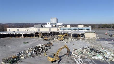 Nabisco factory demolition The implosion of the Nabisco factory in Fair Lawn, New Jersey has been postponed