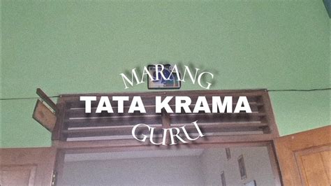 Nalika omongan siswa marang guru nggunakake boso  Dene tembung dhahar nang ukara b, ditujokaken marang ibune Salma merga sing dirembug piyayi sing diurmati