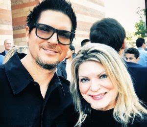 Nancy knapp zak bagans mom 