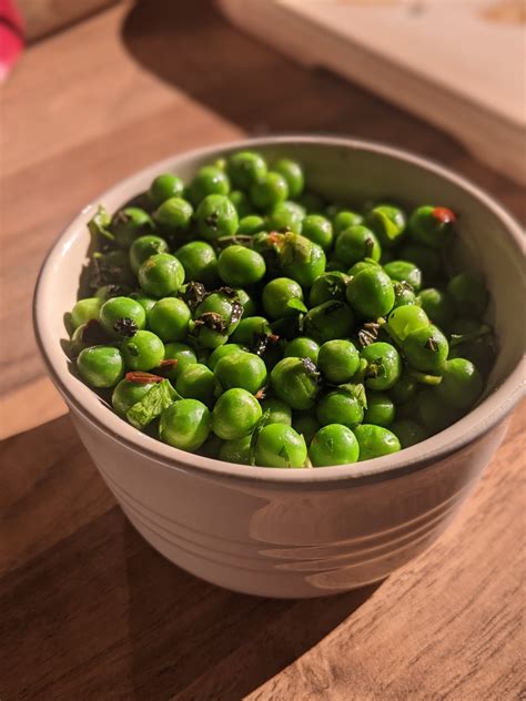 Nandos macho peas  Sides: Macho peas and garlic bread