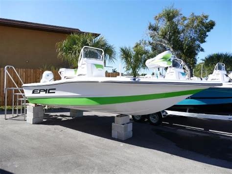 Naples boats for sale  Length 17'