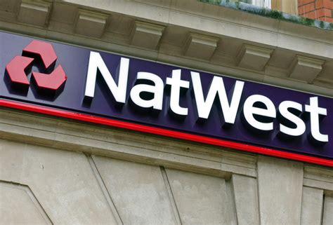 Natwest reviews Natwest has an overall rating of 3