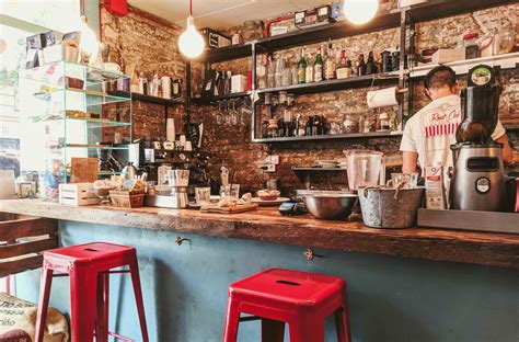 Nectar coffee shop barcelona  Nectar Espresso’s menu is pretty much what you’d expect: a low item count to keep inventory to a minimum, combining Burleigh faves like