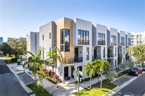 New townhomes in fortt lauderdale  Details