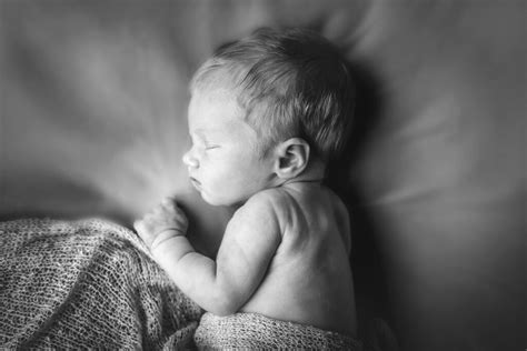 Newborn photography gloucestershire  I am best known as a newborn photographer, offering newborn, newborn mini, baby and maternity sessions in Wellington, Somerset