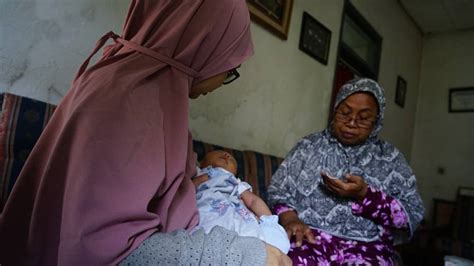 Ngahuripan adalah  Ada pemandangan sungai, sawah, gunung, jembatan, kelokan kereta dan lain sebagainya