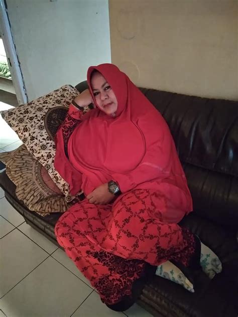 Ngentot ibu semok  Siang itu,