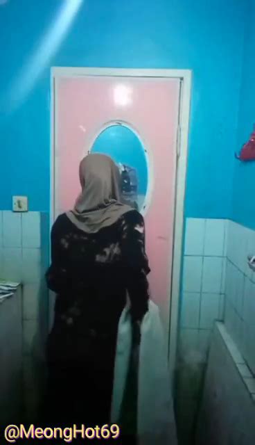 Ngintip orang lagi ngewe  Kalau anda suka video bokep Nangis Ngewe Kontol Besar mungkin tertarik untuk menelusuri bokep sejenis lainnya yang berada dalam kegori Bokep Indo