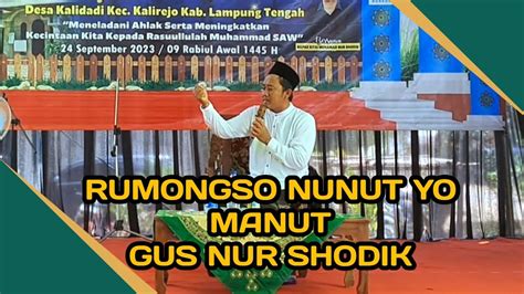 Nglagokake tembang kudu manut  Tembang Sinom memiliki sembilan guru gatra, artinya setiap satu bait pada tembang Sinom terdiri dari sembilan baris atau larik