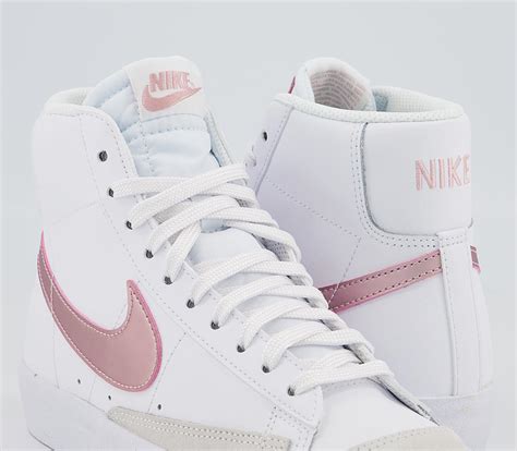 Nike blazer 77 00 $ 115