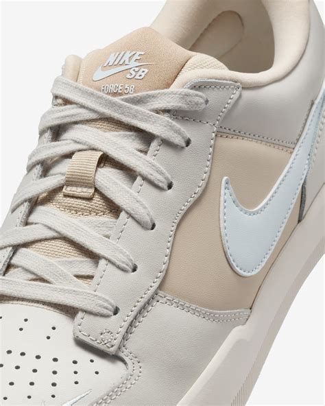 Nike blazer low  Nike SB Zoom Blazer Low Pro GT