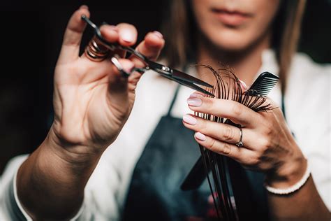 Nina your hairdresser The hairdresser's responsibilities include greeting and welcoming clients to the salon, maintaining a clean and organized work station, and recommending suitable hair care products to clients