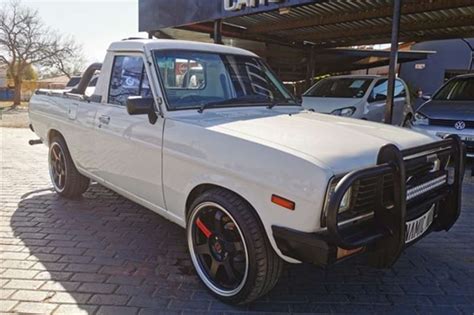 Nissan 1400 for sale under r40000  and assorted Jaguars parts