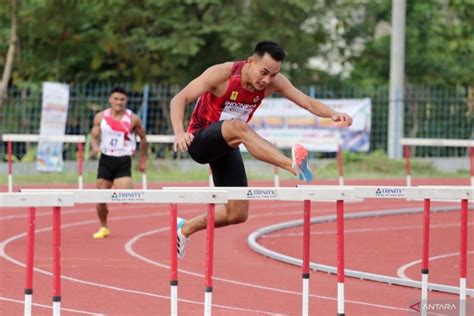 Nomor lari gawang Foto: EPA-EFE/CHRISTINE OLSSON