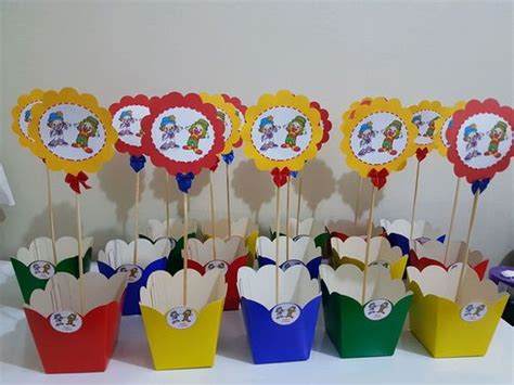 O que colocar no cachepot para festa infantil  Esse tipo de mini festa faz a diversão da criançada, especialmente pelo fator surpresa