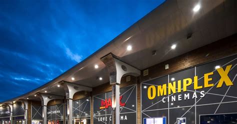 Omniplex d'luxx  Omniplex Killarney has a Maxx D’Luxx screen, all-laser projection, sofa beds, and large fully electric recliner seats – which include a two-meter gap for social distancing purposes