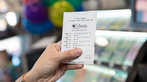 Oz lotto $30 million winner  A Cairnlea couple’s school drop-off this morning was far from ordinary after they received a phone call from lottery officials revealing their remarkable $20 million division one win in last night’s Oz Lotto draw