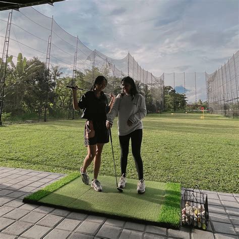 Paket golf jogja  Daftar Objek Wisata Jogja Terbaru: Objek Wisata Jogja Kota: Kraton Jogja, Taman Sari, Alun-Alun Selatan, Malioboro,