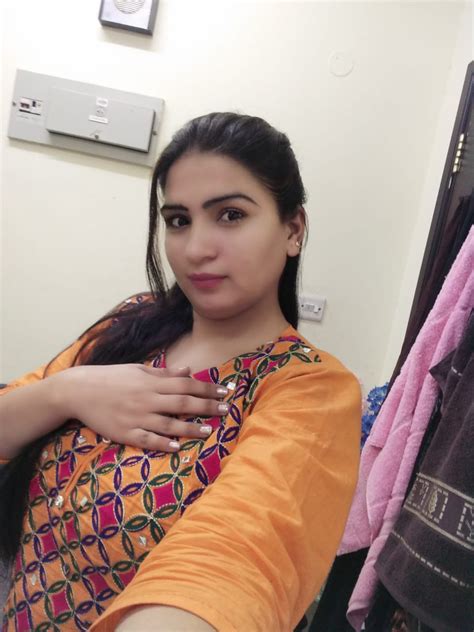 Pakistani escorts in muscat  Dance of Escorts in Lahore Party by fckloverz