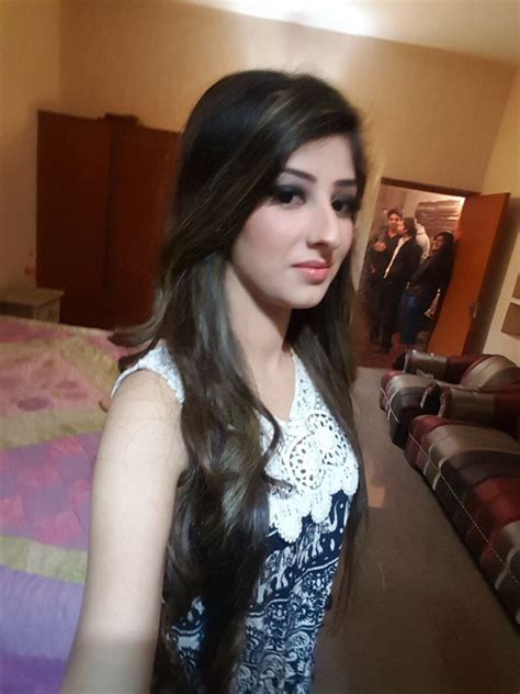 Pakistani indian escorts <b>strocsE nodyorC </b>