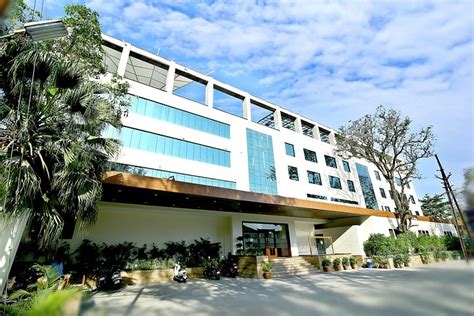 Palette hotel solaris indore  Playotel Premier Vijay Nagar, Indore offers 46 guest rooms and 2 suites featuring amazing views of the city as well as striking décor