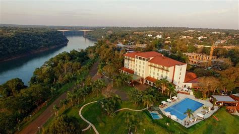 Panoramic hotel iguazu  Around 80% of the falls are on the Argentinian side, while the remaining 20% is on the Brazilian side