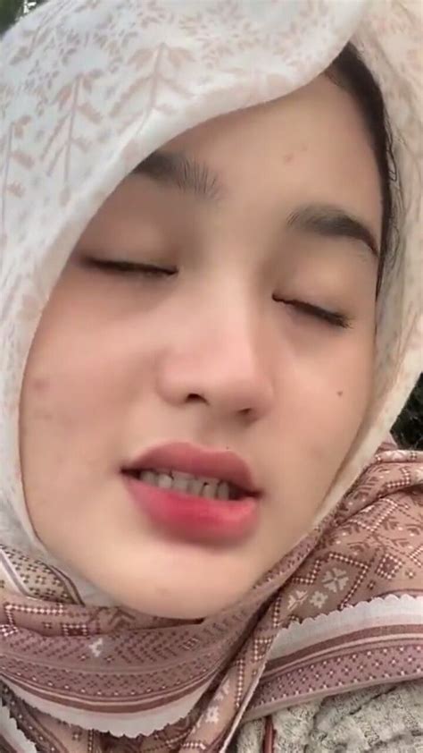 Pap hijab estetik  Berikut ini beberapa model hijab pengantin yang mungkin bisa menginspirasi: 1