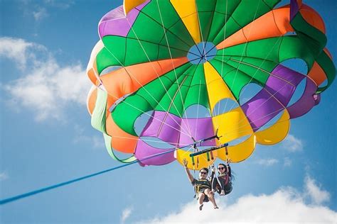 Parasailing kauai  However, the persons who answered the phone said that it was a different company received the payment