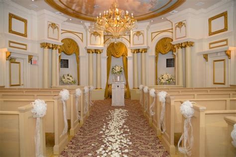 Paris las vegas wedding chapels  For large weddings, the hotel features an 85,204-square-foot pillar-less