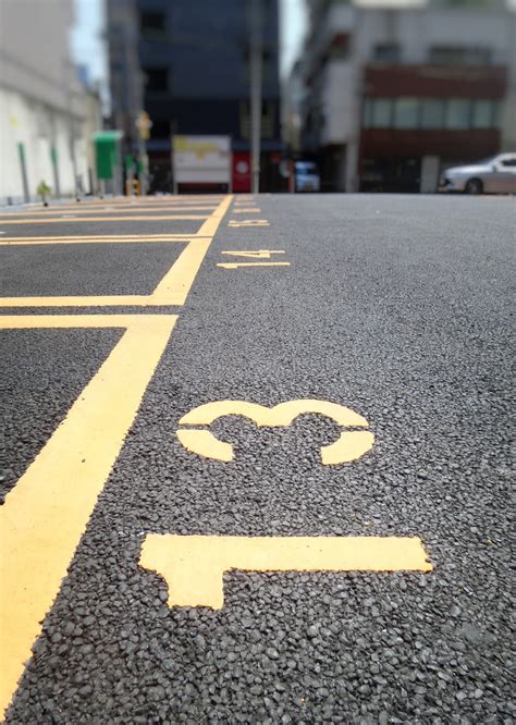 Parking lot resurfacing atlanta  Our commercial parking lot repair and paving services include: Asphalt Installation; Parking Lot Resurfacing; Pothole Repair; Crack Filling/Crack SealingStencil and Structure Marking
