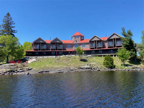 Parry sound waterfront homes MLS® #40431916 Introducing a gorgeous 2 Bedroom Cottage on Armstrong Lake in McKellar, Parry Sound District! This stunning property boasts 2